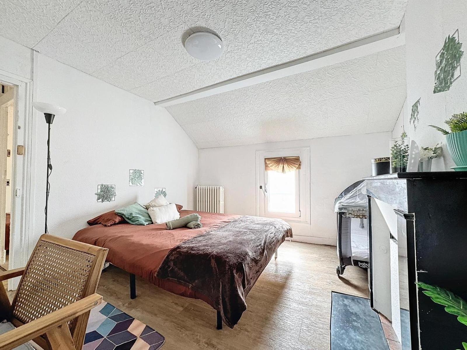 A1 Champagne Residence - 200 M2 14 Personnes 2 Toilets 4 Showers - Hyper Centre - Chalons En Champagne Экстерьер фото